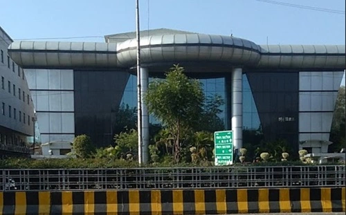 Pinnacle Business Park